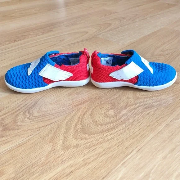 EUC TOMS Toddler Marvel Captain America Sneakers-Red, White and Blue - Picture 4 of 12